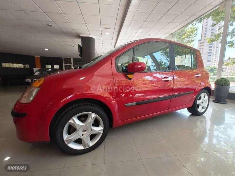 Renault Modus Pack Dynamique 1.4 16v de 2004 con 95.000 Km por 3.600 EUR. en Alicante