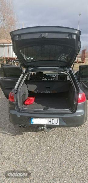 Seat Exeo ST 2.0 TDI CR 143 CV Sport Ecomotive de 2012 con 200.000 Km por 6.900 EUR. en Leon