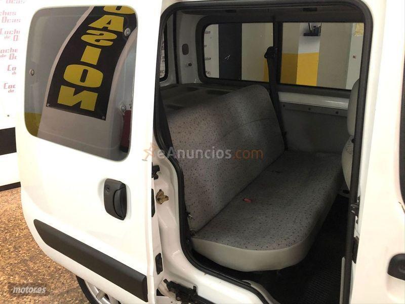 Renault Kangoo Confort Expression 1.5dCi 65cv de 2006 con 120.000 Km por 4.499 EUR. en Santa Cruz de Tenerife