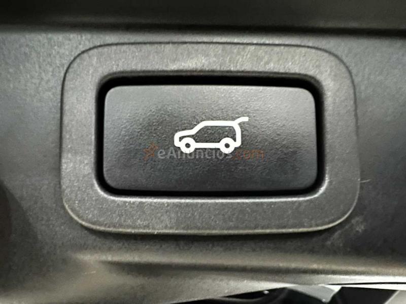 Land-Rover Range Rover Sport 3.0 SE 