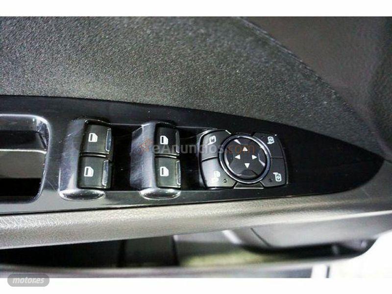 Ford Mondeo SB 2.0TDCI Business 150 de 2017 con 121.797 Km por 14.650 EUR. en Madrid