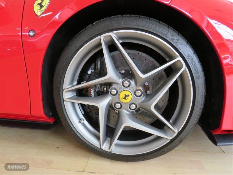 Ferrari F8  de 2020 con 15.500 Km por 235.000 EUR. en Pontevedra