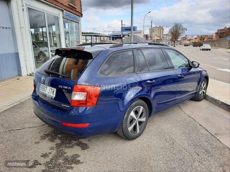 Skoda Octavia Combi 1.6 TDI 81KW 110 Ambit.Greenline de 2016 con 122.000 Km por 11.200 EUR. en Palencia