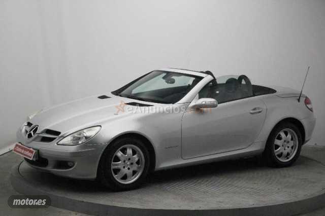 Mercedes SLK 200K de 2006 con 88.301 Km por 14.890 EUR. en Madrid