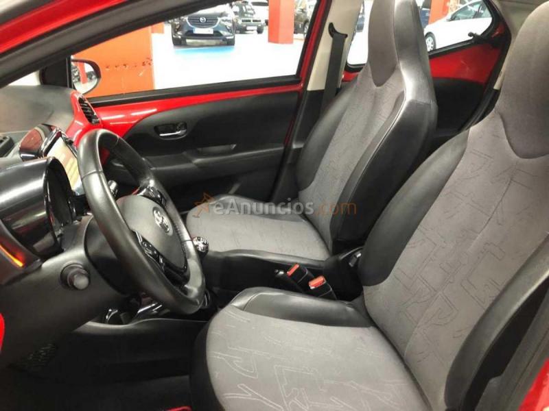 Toyota Aygo x-play TECHO PANORAMICO