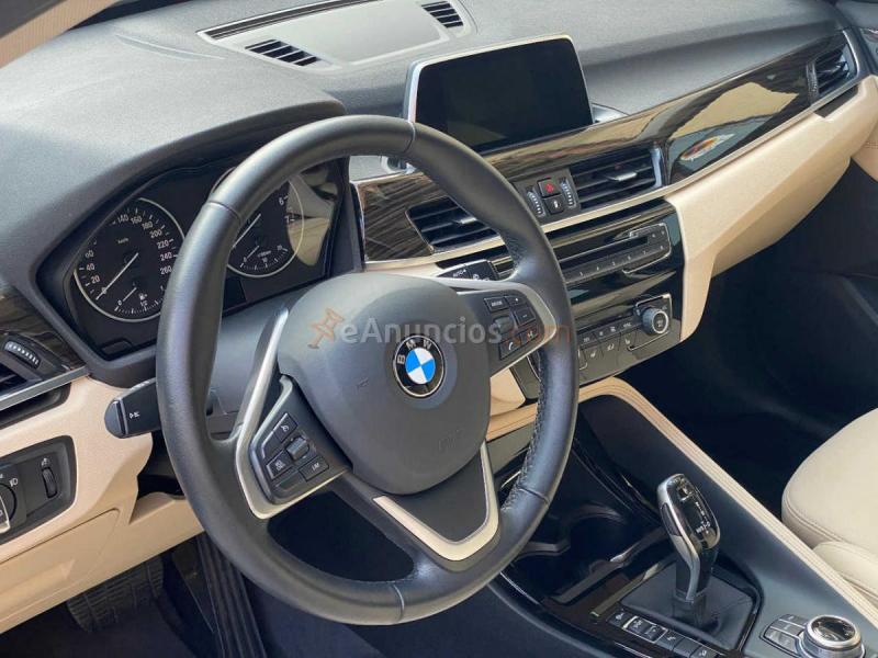 BMW X1 Xdrive25i X-Line con techo y piel completa beige