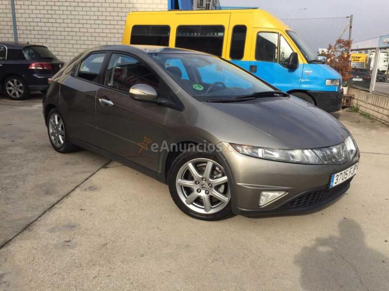 Honda Civic 1.8 iVTEC Sport 5p. 