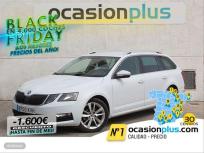 Skoda Octavia Combi 1.6 TDI CR 85KW 115CV Ambition de 2019 con 32.279 Km por 17.600 EUR. en Castellon
