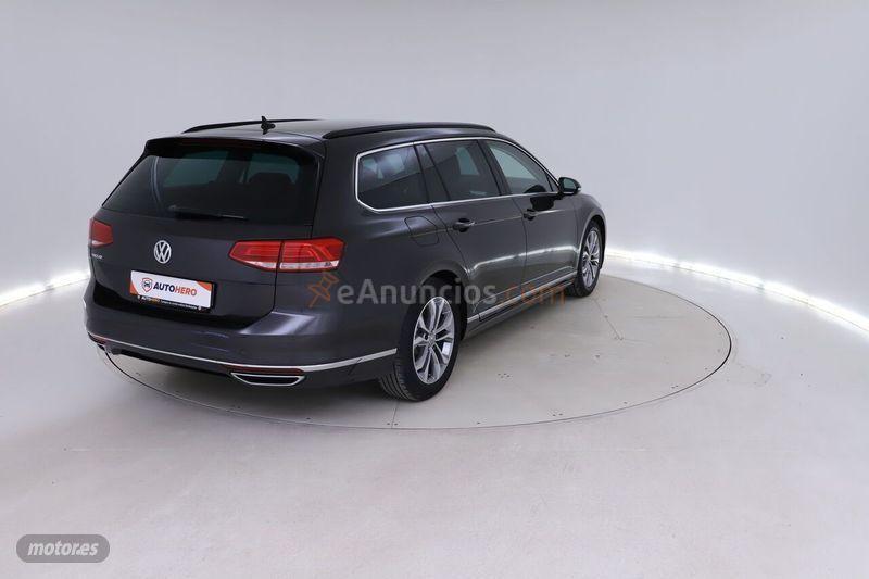 Volkswagen Passat Advance 2.0 TDI 110kW 150CV Variant de 2019 con 74.867 Km por 23.599 EUR. en Malaga