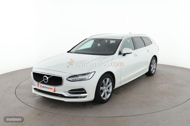 Volvo V 90 2.0 D4 Momentum Auto de 2018 con 54.523 Km por 33.399 EUR. en Malaga