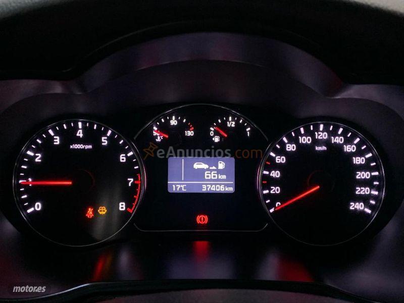 Kia Carens 1.6 GDi 135cv Concept 5pl de 2015 con 37.000 Km por 13.500 EUR. en Barcelona