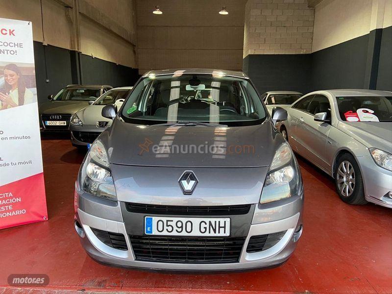 Renault Scenic Dynamique TCE 130cv de 2010 con 210.000 Km por 5.990 EUR. en Madrid