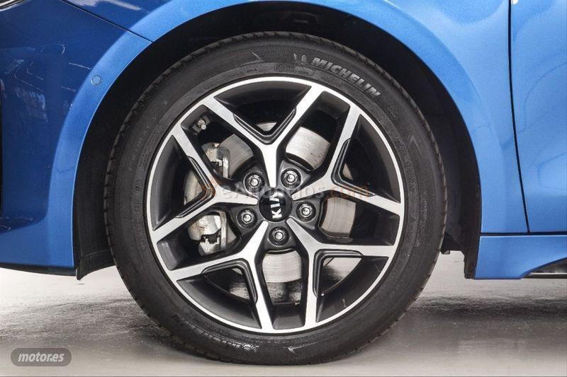 Kia Pro Ceed 1.0 TGDi 88kW 120CV GT Line de 2020 con 5.500 Km por 23.900 EUR. en Barcelona