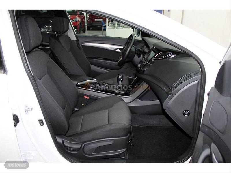 Hyundai i40 CW 1.6 CRDi 85kW 115CV Tecno de 2020 con 19.200 Km por 23.495 EUR. en Cadiz