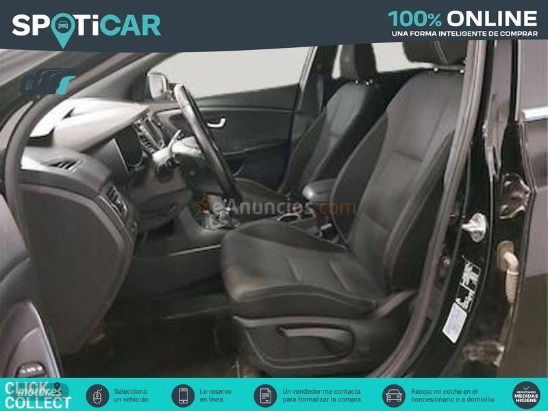 Hyundai i30 CW 1.6 CRDi 81kW 110CV BDrive Go Plus de 2017 con 150.914 Km por 12.600 EUR. en A Coruna