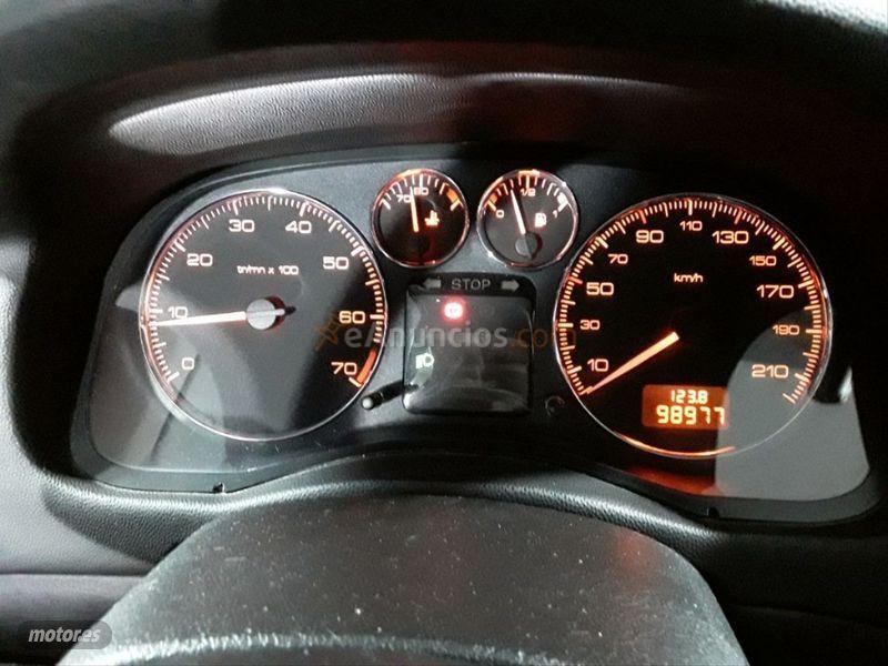 Peugeot 307 SW 1.6 de 2006 con 98.977 Km por 5.350 EUR. en Tarragona