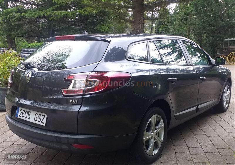 Renault Megane Sport Tourer Business dCi 110 eco2 de 2010 con 199.000 Km por 3.900 EUR. en Burgos