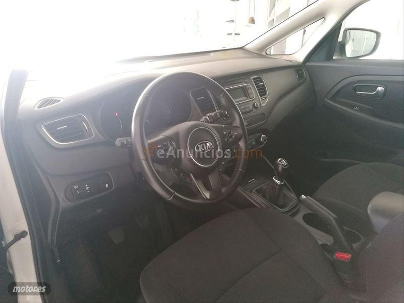 Kia Carens 1.7 CRDi VGT 115cv Drive 5pl de 2013 con 133.000 Km por 9.950 EUR. en Burgos