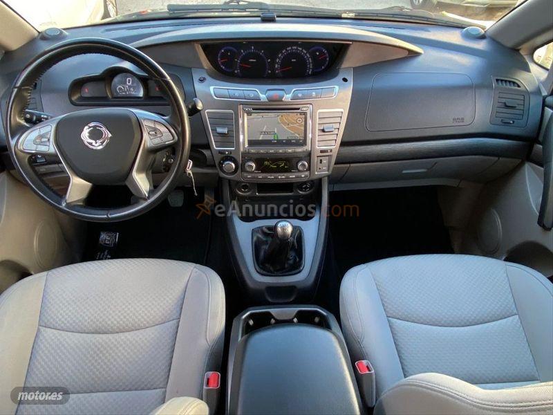 Ssangyong Rodius D22T 178cv Limited de 2018 con 67.000 Km por 20.700 EUR. en Madrid
