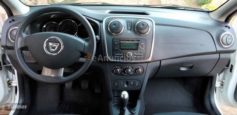 Dacia Logan Laureate dCi 90 de 2014 con 93.000 Km por 7.450 EUR. en Barcelona