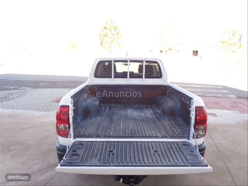 Toyota Hilux 2.4 D4D Cabina Doble GX de 2020 con 29.530 Km por 26.990 EUR. en Jaen