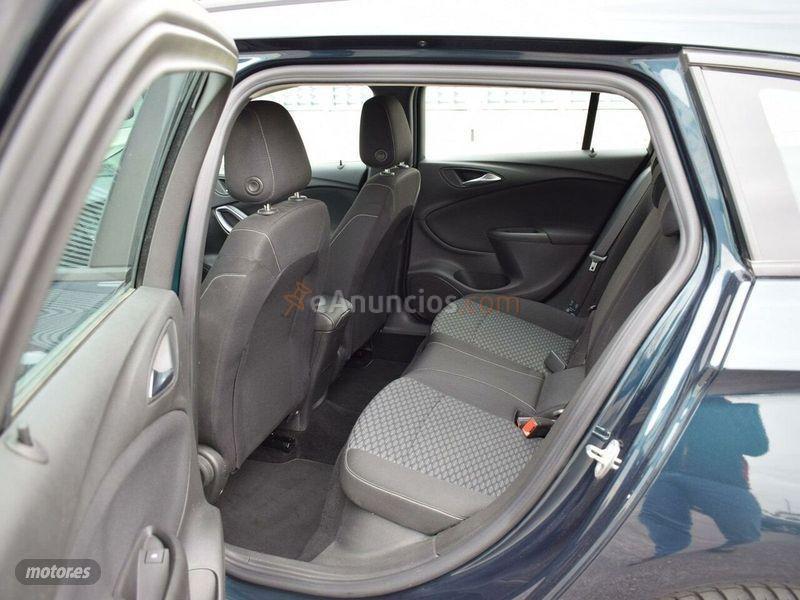 Opel Astra 1.6 CDTi 110 CV Selective ST de 2016 con 108.000 Km por 9.390 EUR. en Madrid