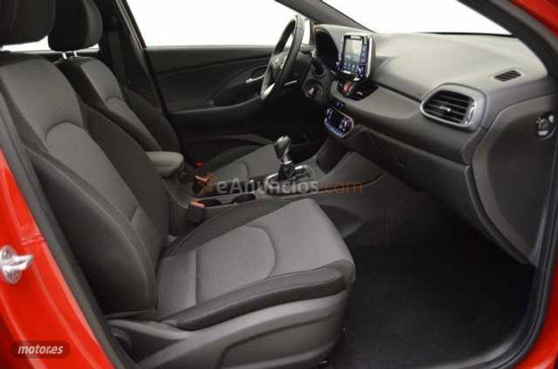 Hyundai i30 I30 5P TGDI 1.0 120CV KLASS de 2021 con 6.156 Km por 18.900 EUR. en Ourense