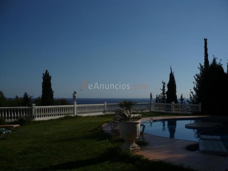 Casa-Chalet en Venta en Almuñecar Granada