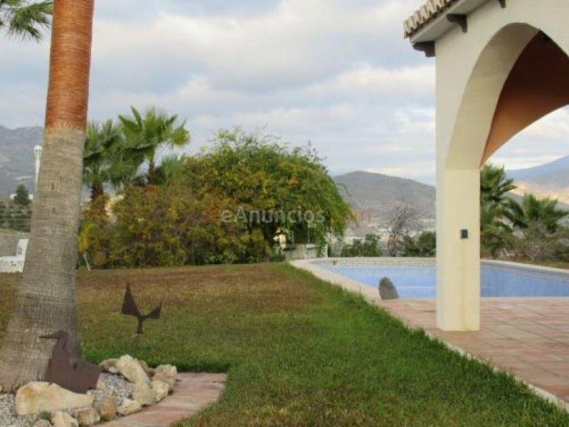 Casa-Chalet en Venta en Salobreña Granada
