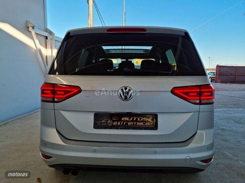Volkswagen Touran Advance 2.0 TDI 110kW 150CV DSG de 2017 con 128.789 Km por 21.499 EUR. en Badajoz