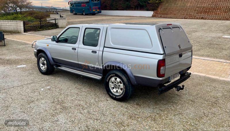 Nissan Pick up 2.5 TD DOUBLE CAB NAVARA de 1999 con 414.000 Km por 5.000 EUR. en La Rioja