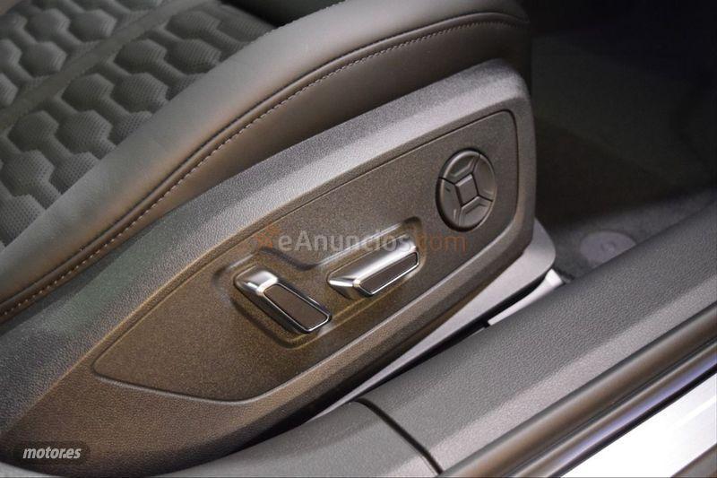 Audi A6 RS 6 Avant TFSI quattro de 2021 con 900 Km por 174.900 EUR. en Barcelona