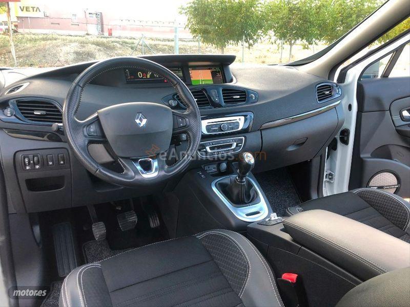 Renault Grand Scenic BOSE Energy dCi 96kW 130CV eco2 7p E6 de 2016 con 142.000 Km por 12.990 EUR. en Murcia
