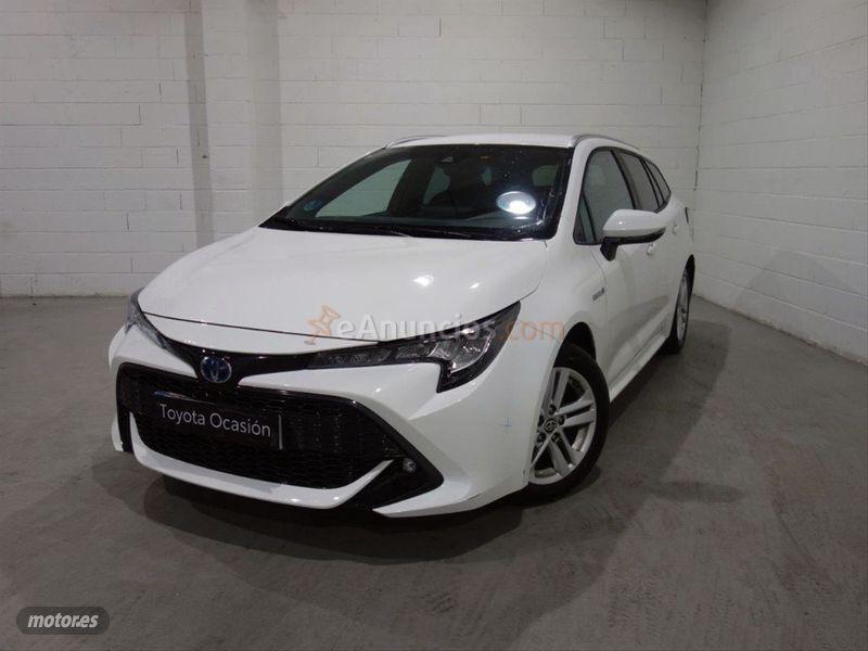 Toyota Corolla 1.8 125H ACTIVE TECH ECVT TOU SPORT de 2021 con 23.000 Km por 23.200 EUR. en Madrid