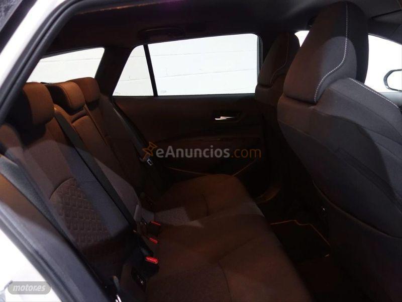 Toyota Corolla 1.8 125H ACTIVE TECH ECVT TOU SPORT de 2021 con 23.000 Km por 23.200 EUR. en Madrid