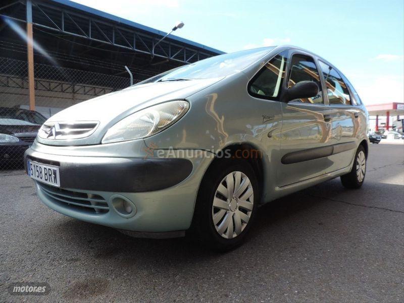 Citroen Xsara Picasso 2.0 HDI de 2002 con 233.000 Km por 2.200 EUR. en Badajoz