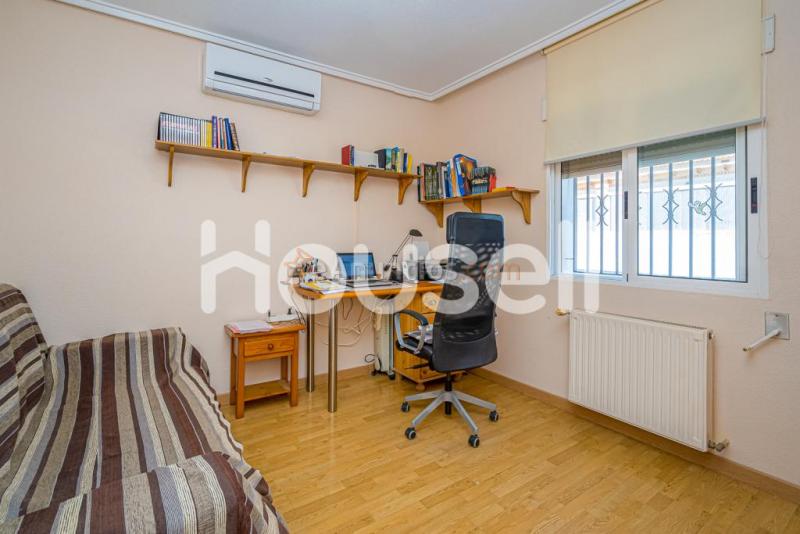 Chalet en venta de 260 m en Calle Álamo T H, 03191 Pinar de Campoverde, (Alacant)