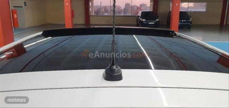 Hyundai iX20 1.6 CRDi 115 CV BlueDrive Tecno de 2015 con 40.000 Km por 12.500 EUR. en Barcelona