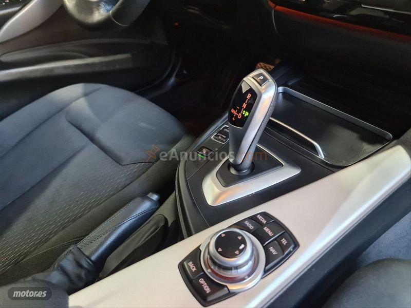 BMW Serie 3 318d xDrive Touring de 2017 con 90.000 Km por 18.300 EUR. en Sevilla