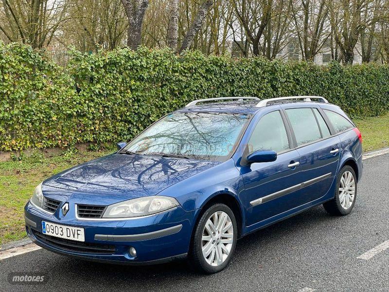 Renault Laguna G.Tour Initiale 2.0dCi 150CV E4 de 2006 con 103.000 Km por 3.990 EUR. en Vizcaya