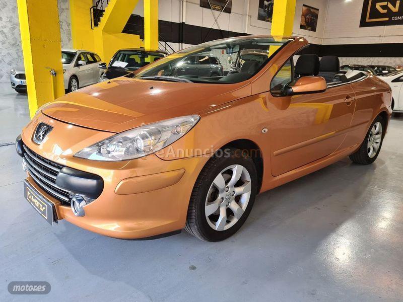 Peugeot 307 CC 1.6 16v de 2006 con 139.000 Km por 5.900 EUR. en Malaga