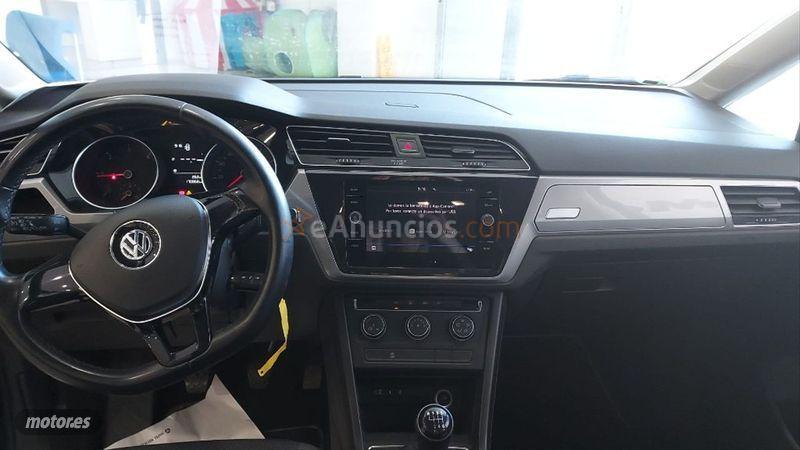 Volkswagen Touran Edition 1.6 TDI 85kW 115CV de 2017 con 170.839 Km por 16.400 EUR. en Malaga