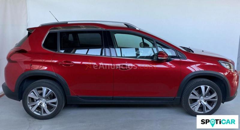 Peugeot 2008   Puretech 130 S&S EAT8 Allure