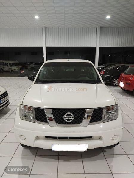 Nissan Navara 4X2 Doble Cabina SE Pack Confort de 2007 con 205.000 Km por 9.999 EUR. en Badajoz