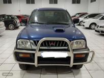 Mitsubishi L 200 2.5 TD DC 4X4 GLX de 2001 con 445.000 Km por 5.000 EUR. en Badajoz