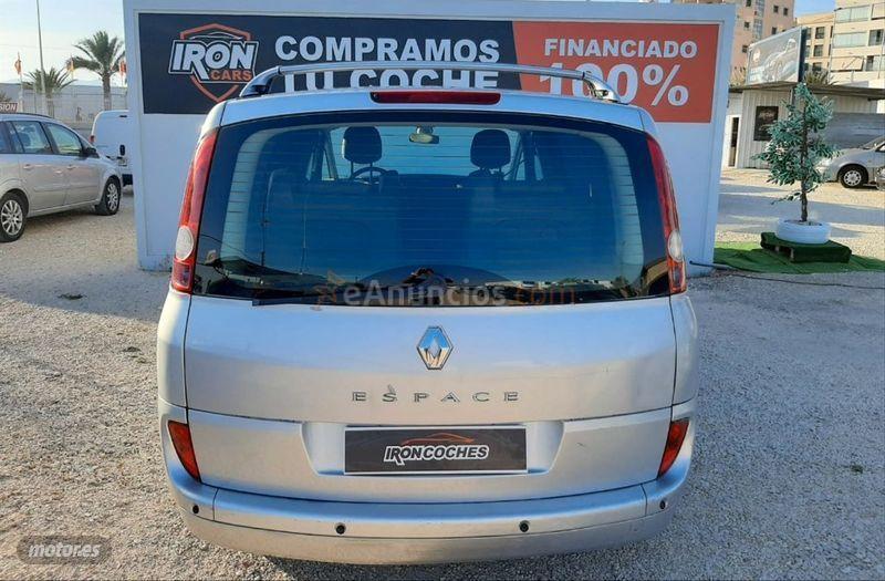 Renault Grand Espace Dynamique 2.2 dCi 16v de 2006 con 225.000 Km por 3.890 EUR. en Alicante