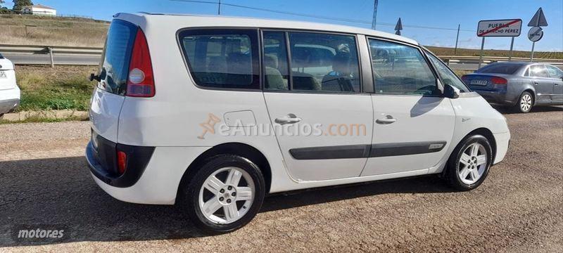 Renault Espace DYNAMIQUE 2.0 16v TURBO de 2005 con 230.000 Km por 2.500 EUR. en Badajoz