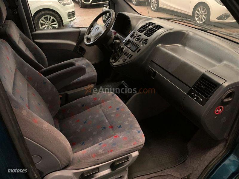 Mercedes Vito 112CDI 2.2TD F de 2001 con 369.348 Km por 6.499 EUR. en Sevilla