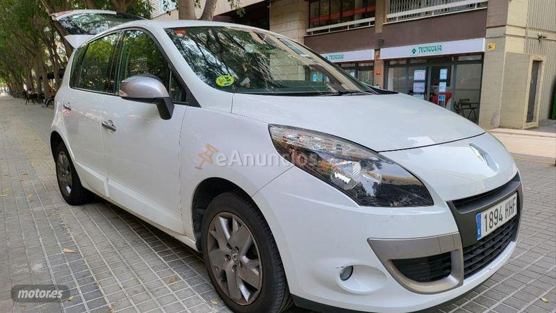 Renault Scenic Dynamique dCi 110 auto EDC de 2011 con 179.000 Km por 4.999 EUR. en Barcelona