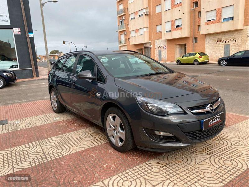 Opel Astra 1.6 CDTi SS 110 CV Business ST de 2014 con 132.309 Km por 7.900 EUR. en Almeria